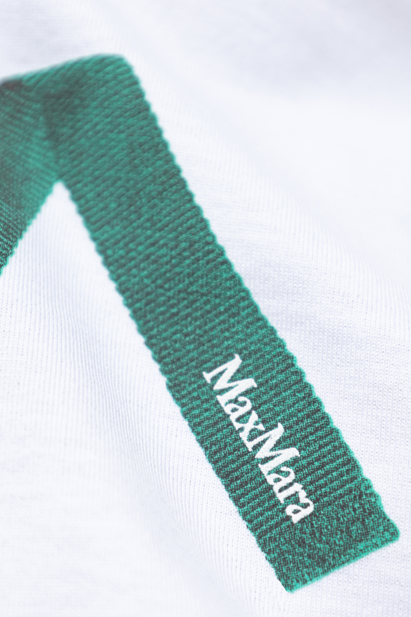 White T-shirt 